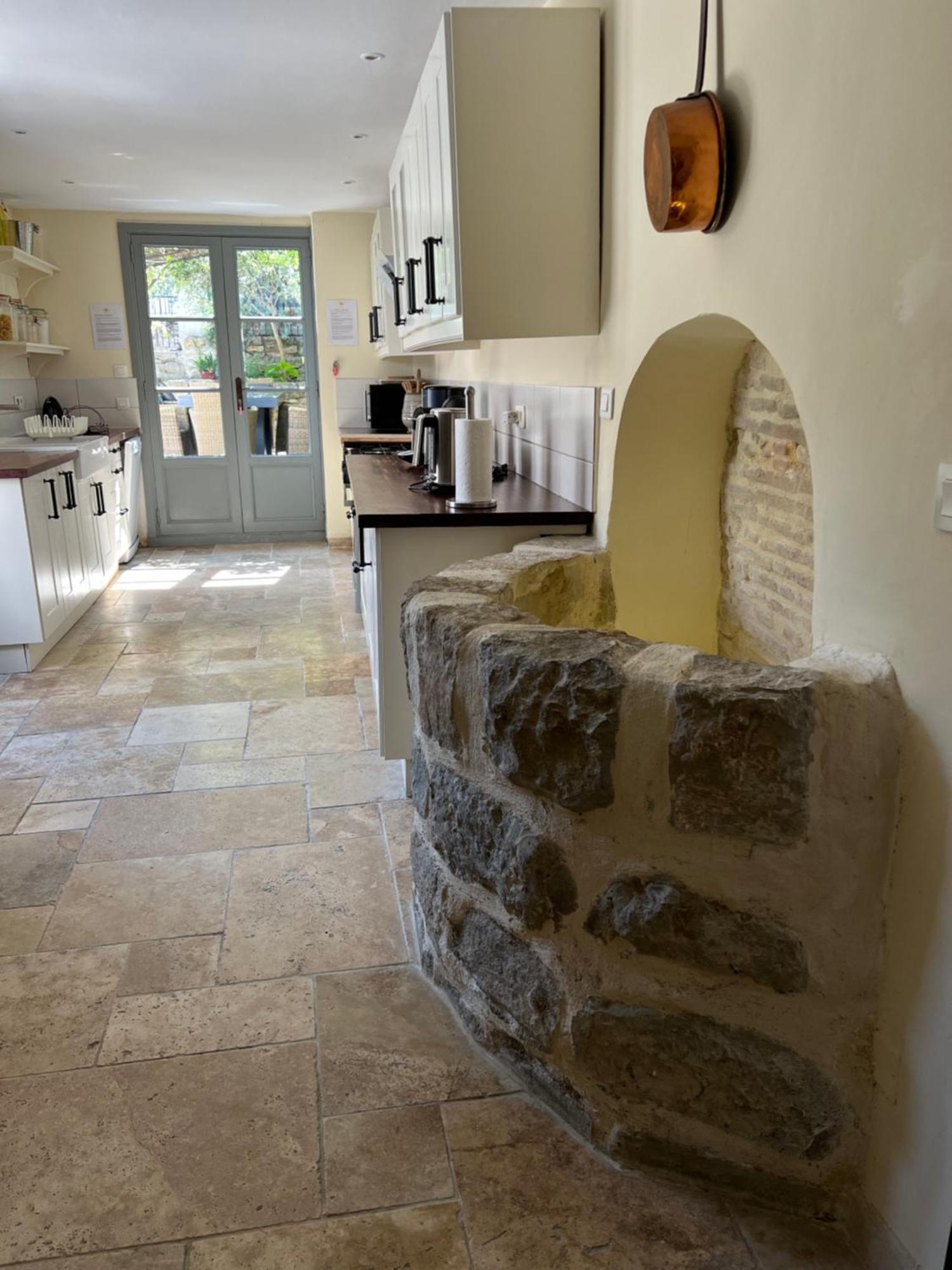 La Maison De La Tour Pinte Carcassonne Eksteriør billede
